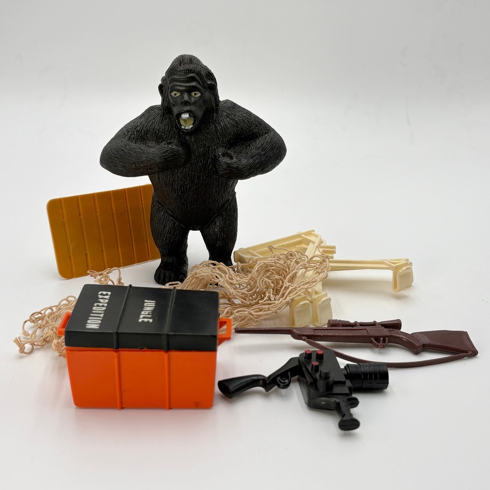 Vintage 1970s GI Joe Adventure Team Capture of the Pygmy Gorilla Accessories